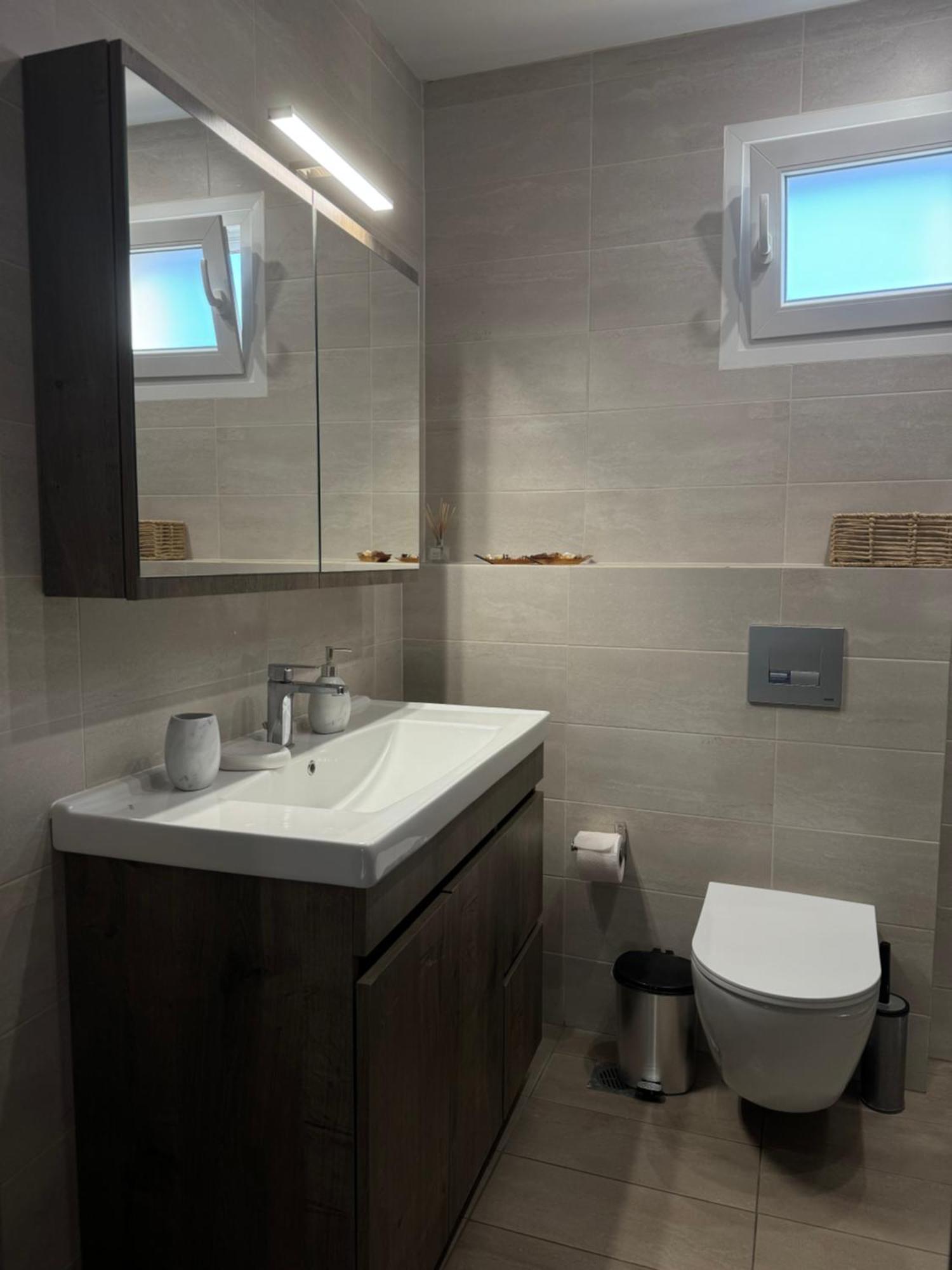 Private Modern Apartment Nea Roda Dış mekan fotoğraf